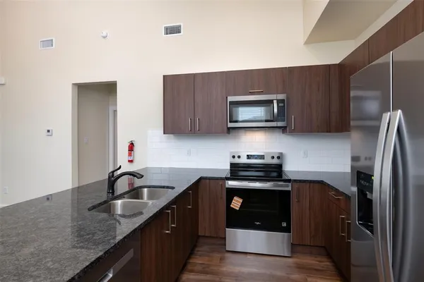 $1,695 | 723 Wheatfield Drive, Venus, TX 76084