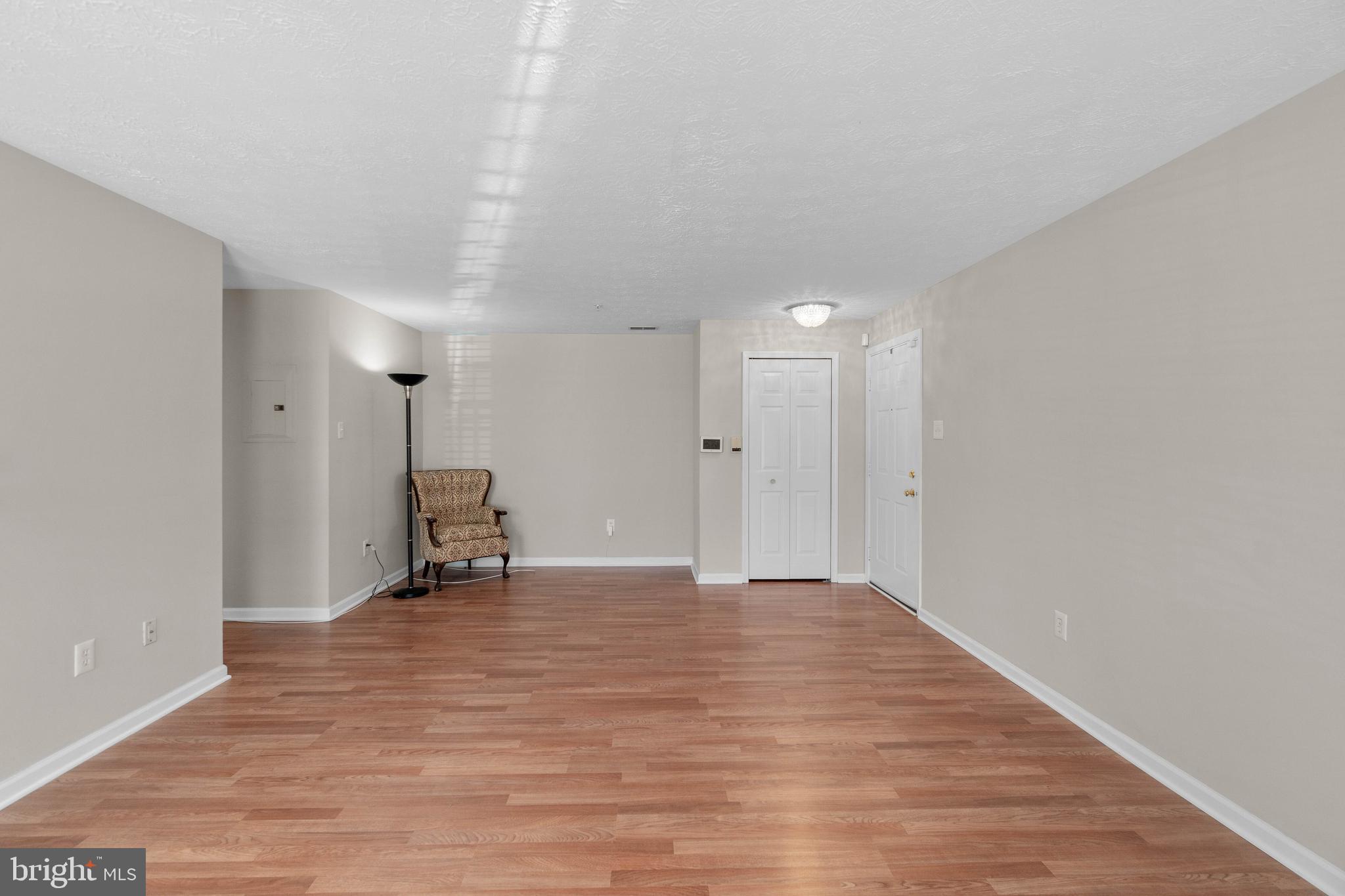 7906 Valley Manor Road, Unit 101 Owings Mills, MD 21117 - Photo 4 of 22 Living Room