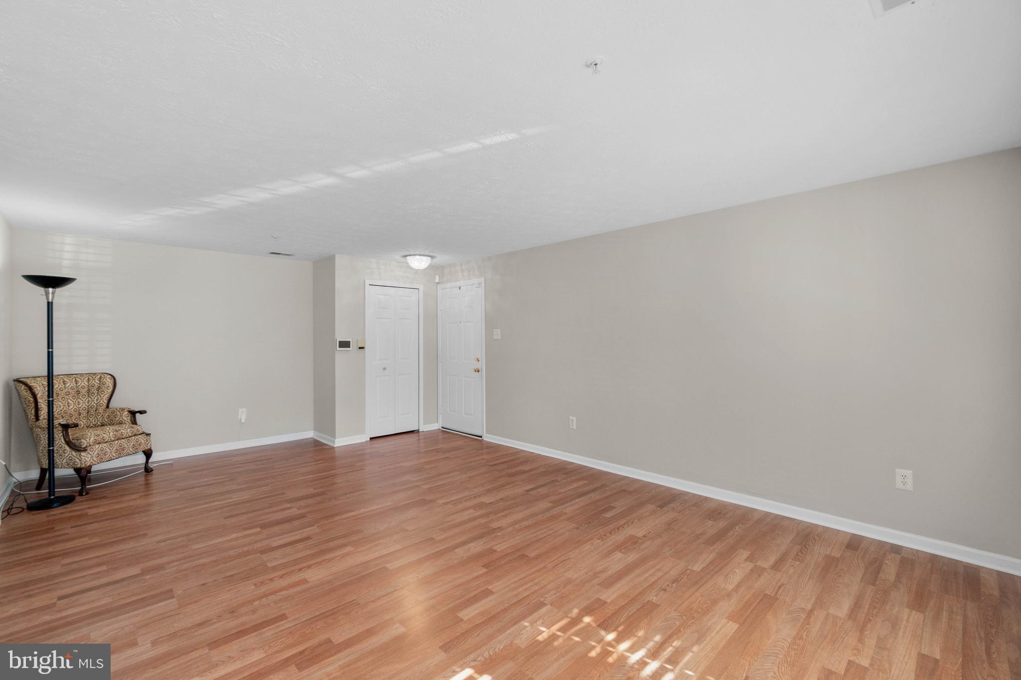 7906 Valley Manor Road, Unit 101 Owings Mills, MD 21117 - Photo 5 of 22 Living Room