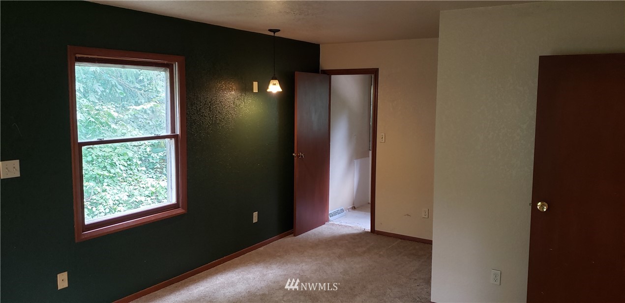 3135 East Grapeview Loop Road Grapeview, WA 98546 - Photo 2 of 7 Gallery Image 2