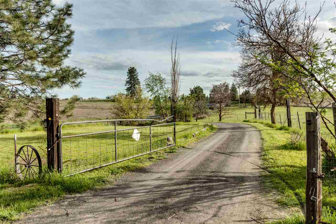 13720 West Lincoln Road Spokane, WA 99224 - Photo 1 of 17