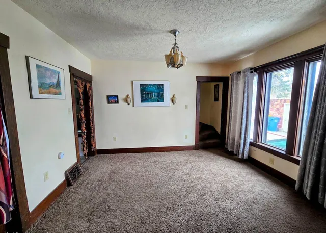 $169,900 | 515 2nd Street Northwest, Pipestone, MN 56164