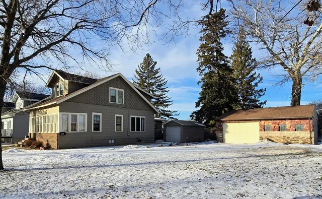 $169,900 | 515 2nd Street Northwest, Pipestone, MN 56164