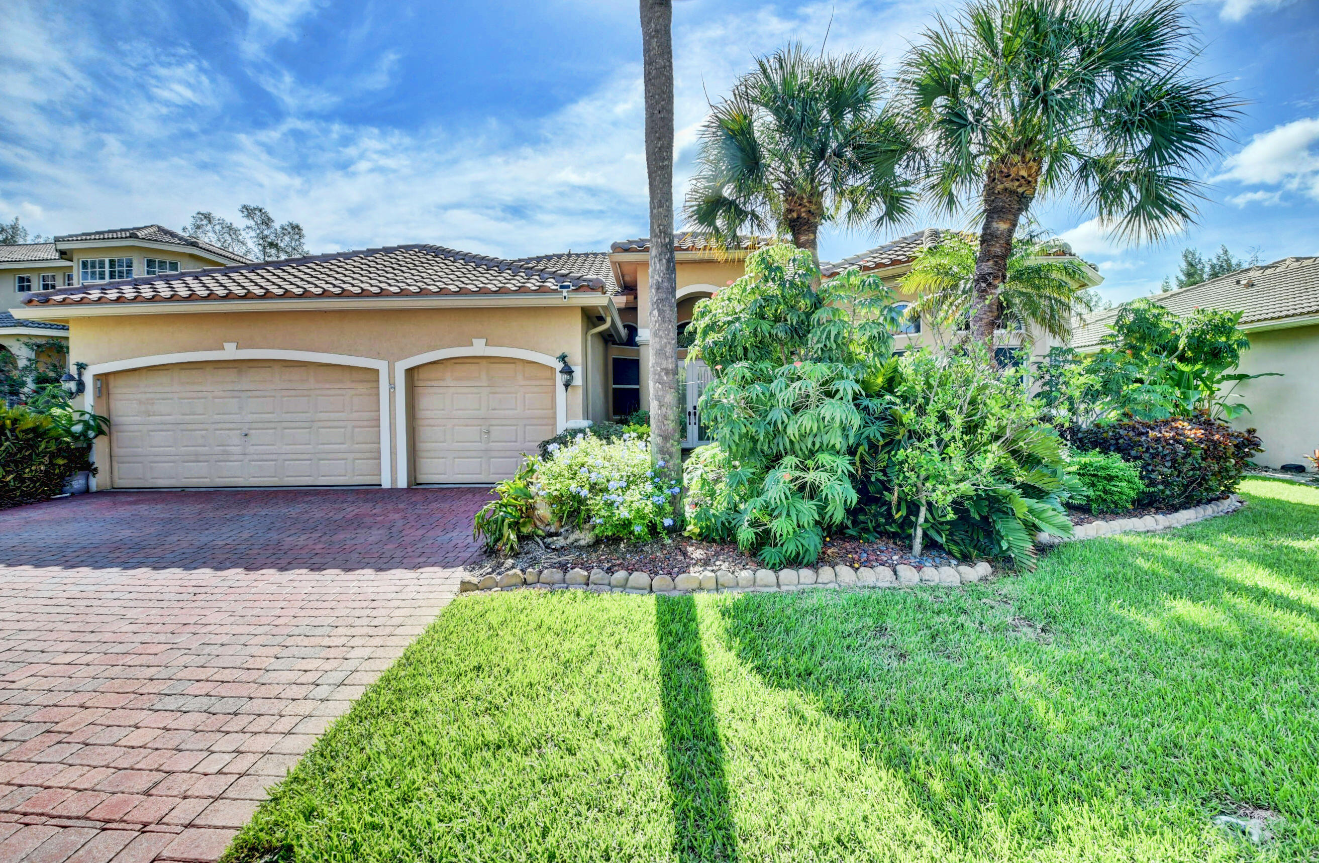 9557 Parkview Avenue Boca Raton, FL 33428 - Photo 3 of 68 DSC_2915_6_7_8_9