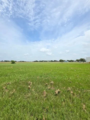 a view of yard with ocean view