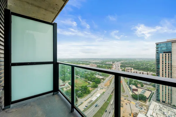 $3,100 | 84 North East Avenue, Unit 3708, Austin, TX 78701