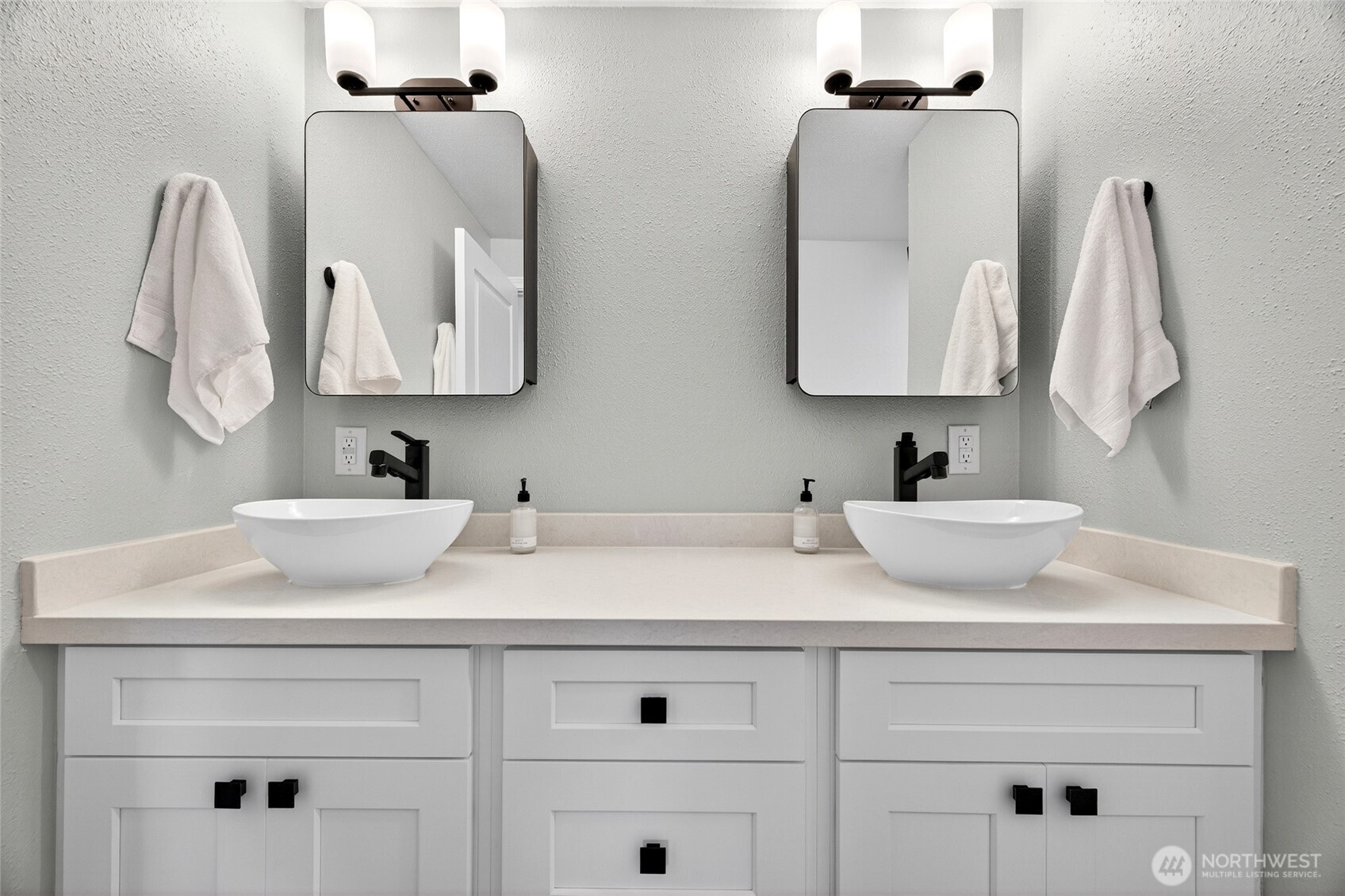 1020 5th Avenue South, Unit 2 Edmonds, WA 98020 - Photo 18 of 31