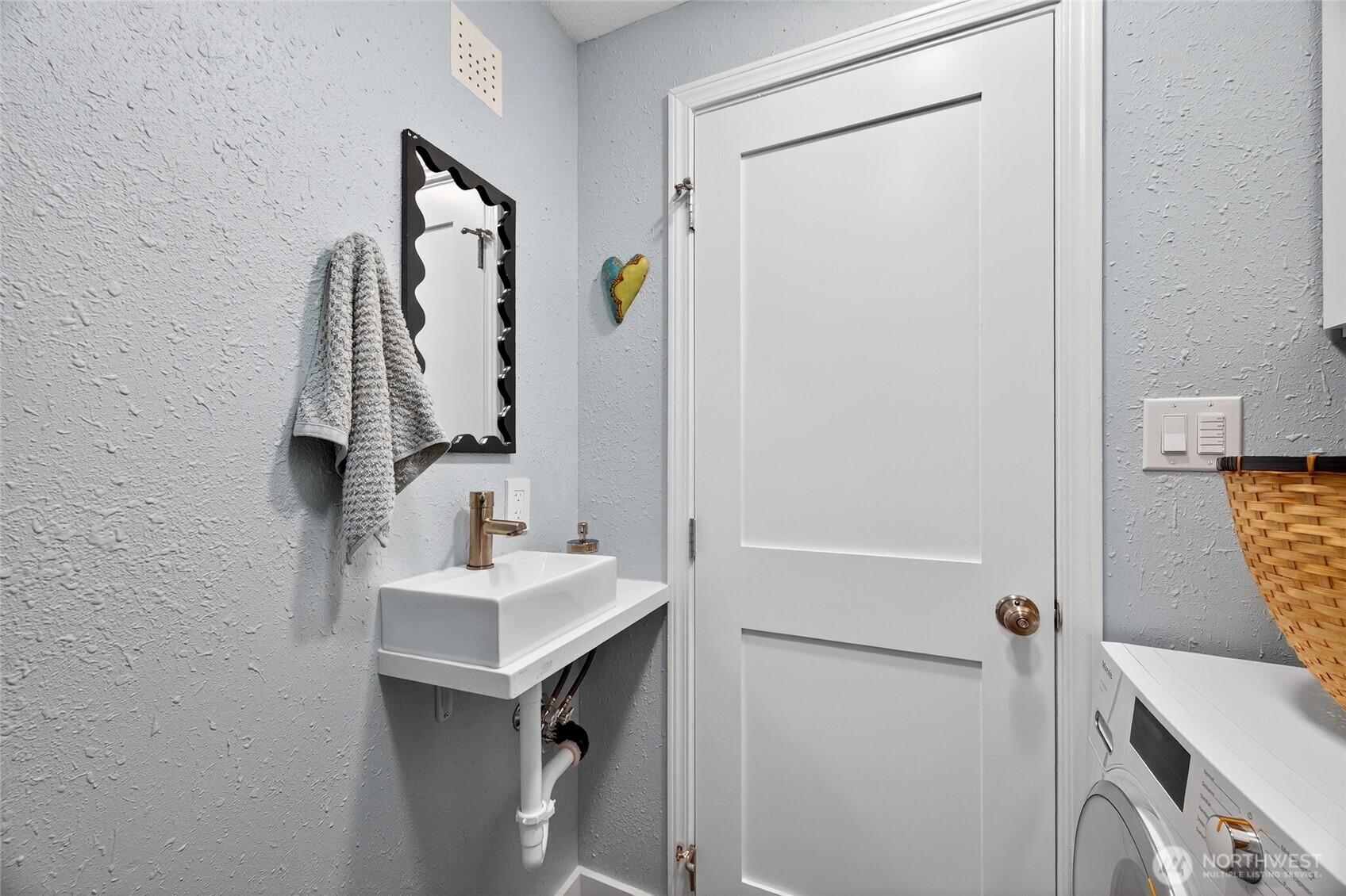 1020 5th Avenue South, Unit 2 Edmonds, WA 98020 - Photo 25 of 31