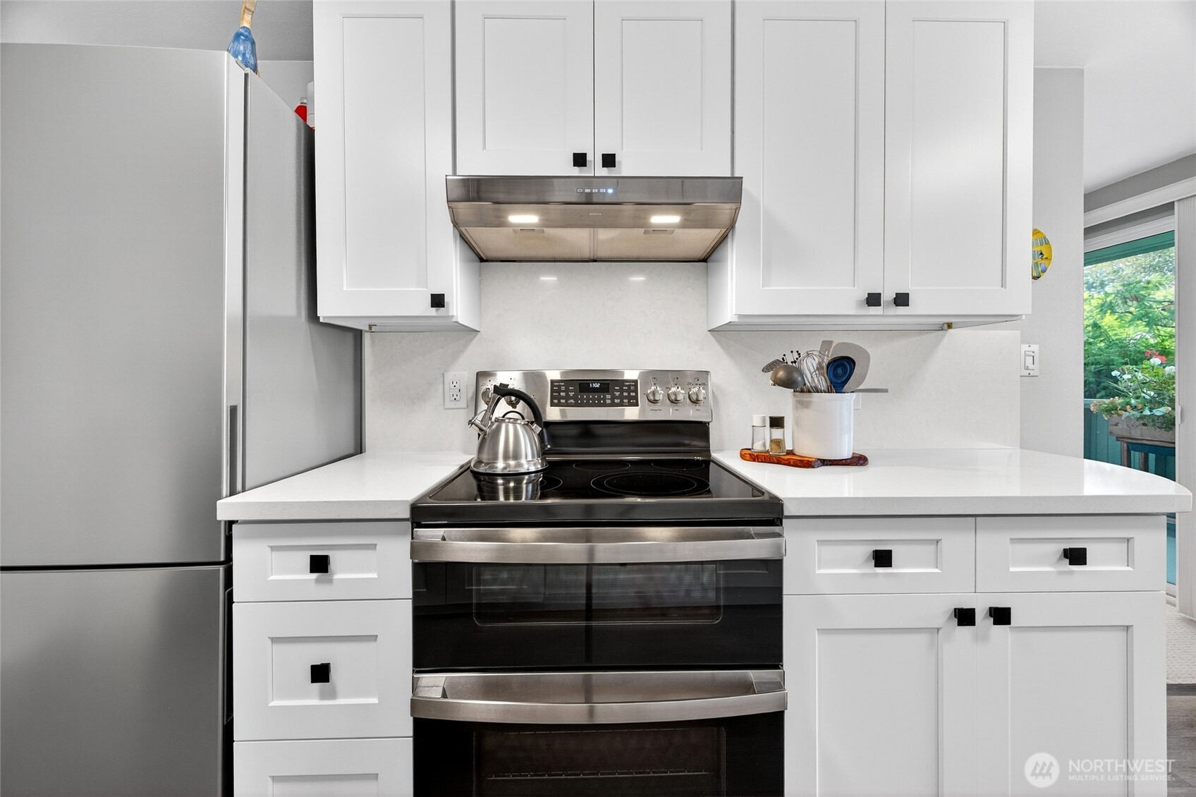 1020 5th Avenue South, Unit 2 Edmonds, WA 98020 - Photo 8 of 31