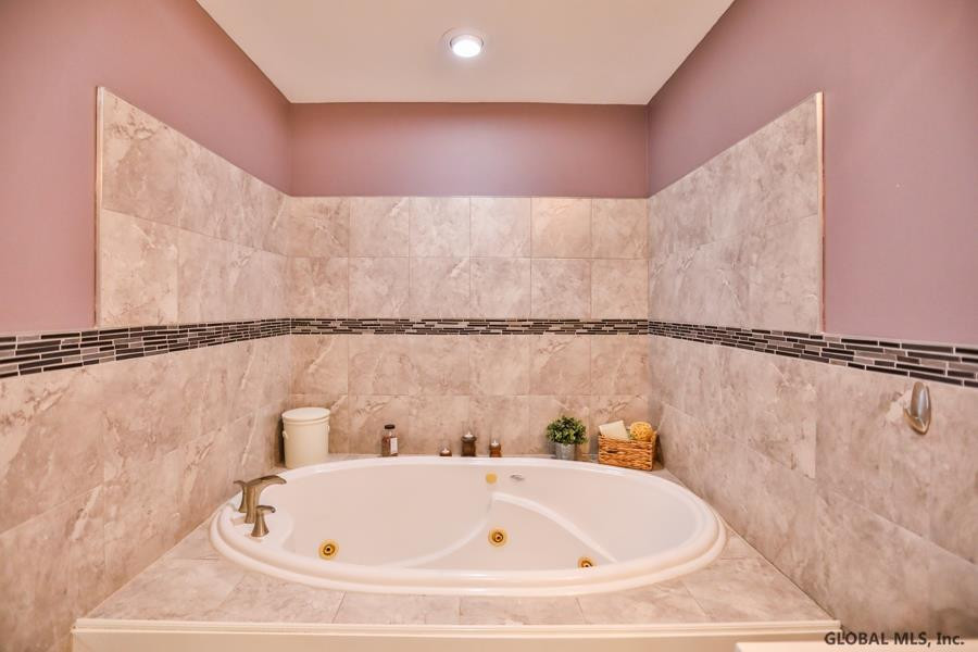 654 Sand Creek Road Colonie, NY 12205 - Photo 26 of 43 Photo 26