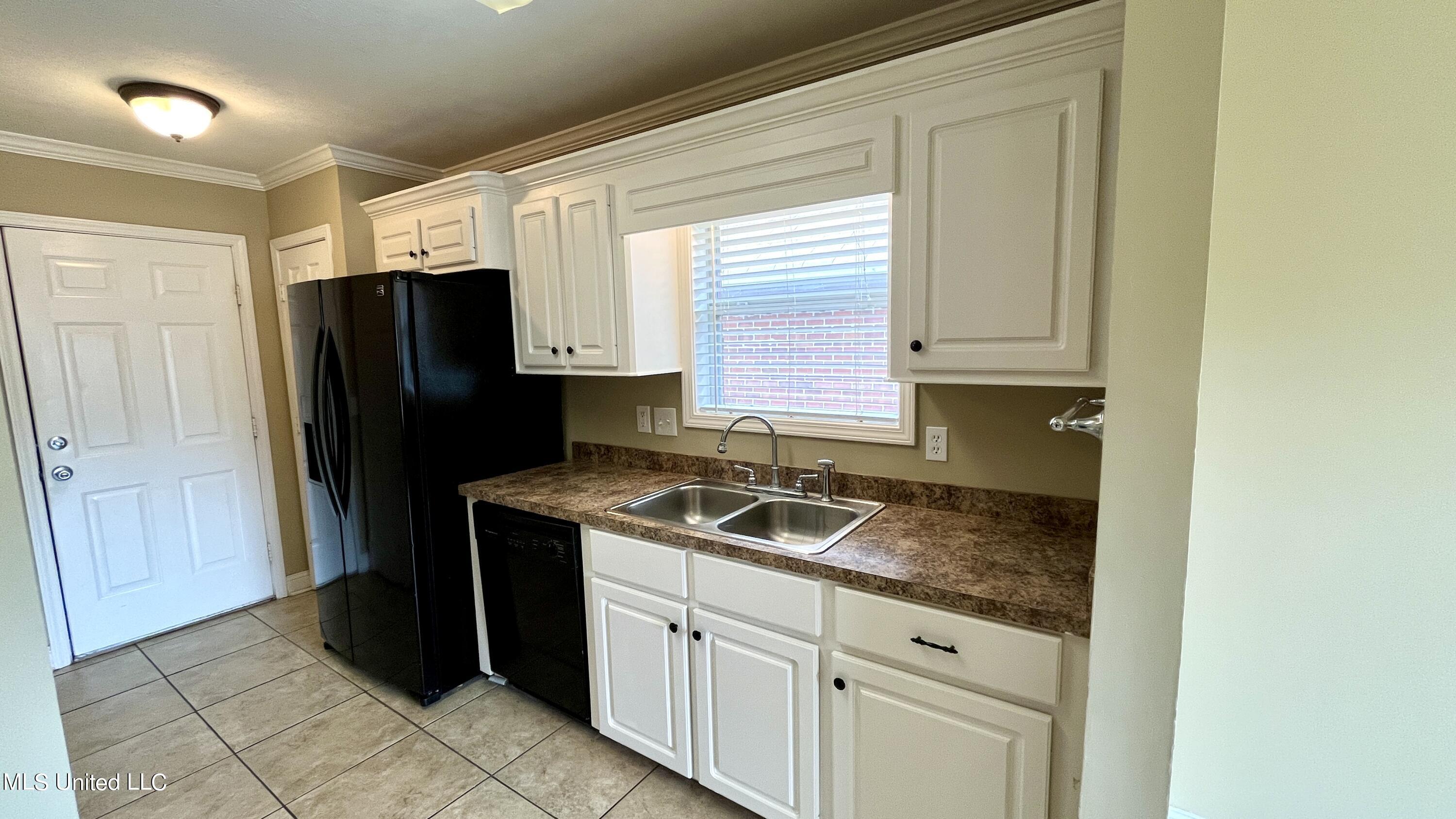 205 Edge Water Branch Drive Brandon, MS 39042 - Photo 11 of 34 IMG_3356