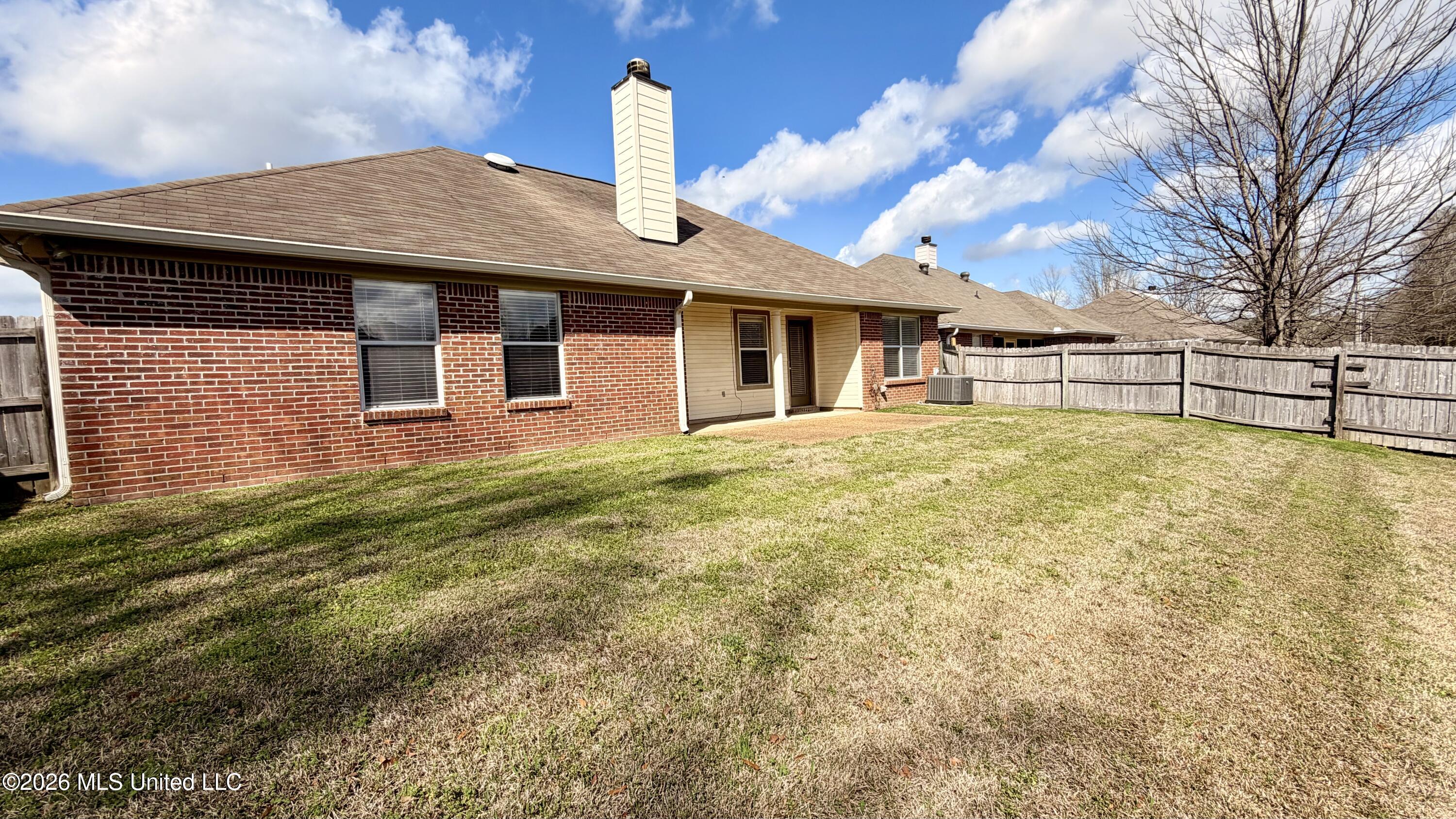 205 Edge Water Branch Drive Brandon, MS 39042 - Photo 2 of 34 IMG_1511