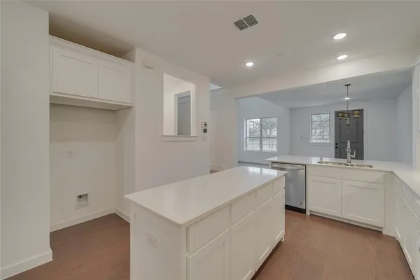 $2,550 | 659 Trail Side Drive, Lewisville, TX 75067