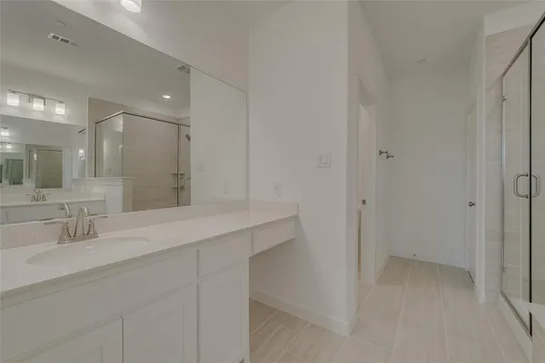 $2,550 | 659 Trail Side Drive, Lewisville, TX 75067