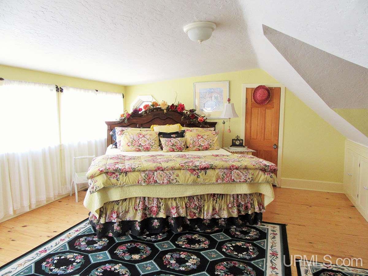 668 North Co Road Manistique, MI 49854 - Photo 16 of 36