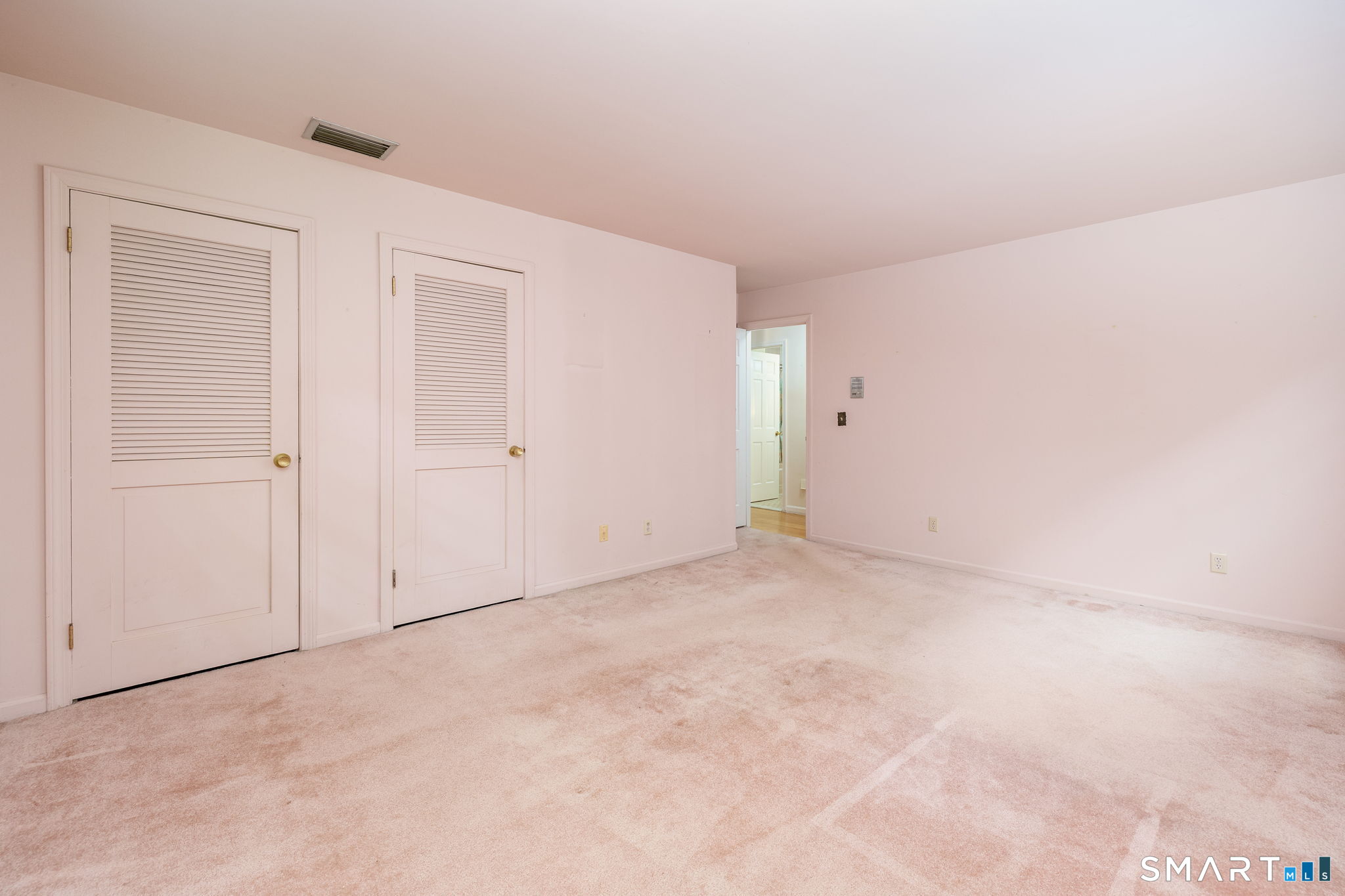 33 Hurds Hill Road Woodbury, CT 06798 - Photo 24 of 40 Large Bed 2 Dbl Closets