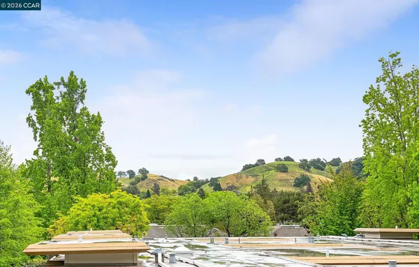 $695,000 | 1145 Leisure Lane, Unit 2, Walnut Creek, CA 94595