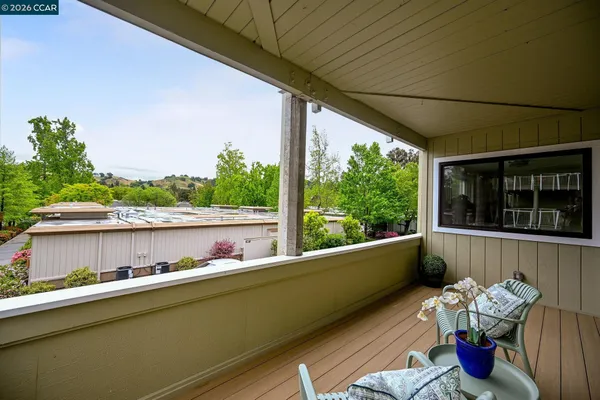$695,000 | 1145 Leisure Lane, Unit 2, Walnut Creek, CA 94595