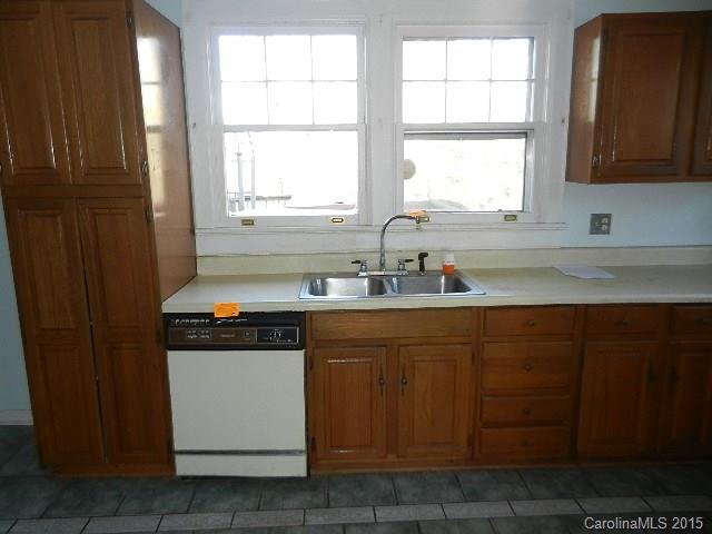 808 Cathey Road Charlotte, NC 28214 - Photo 4 of 18 Gallery Image 4