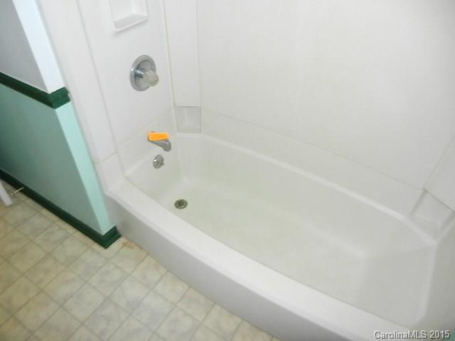 808 Cathey Road Charlotte, NC 28214 - Photo 10 of 18 Gallery Image 10