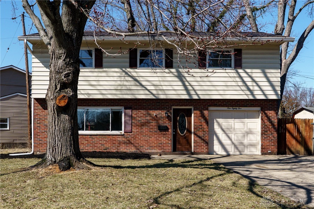 185 Woods Road Springboro, OH 45066 - Photo 2 of 27 Gallery Image 2