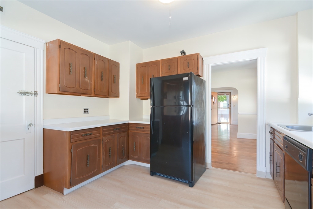 36 Wesmur Road Malden, MA 02148 - Photo 10 of 34 Gallery Image 10