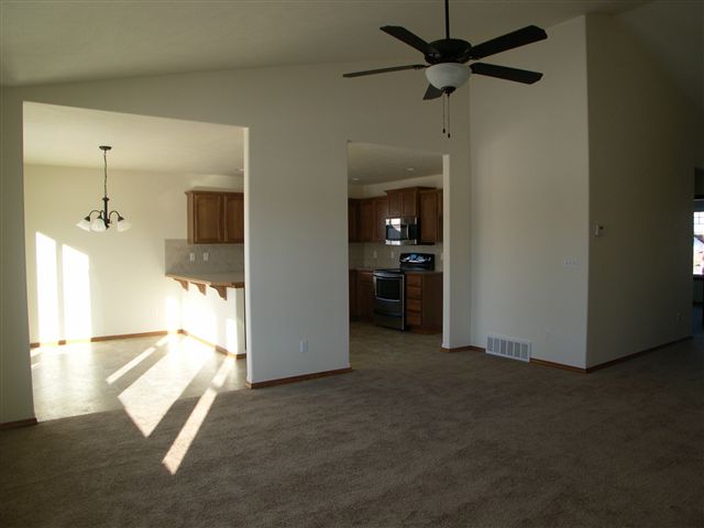 1007 South Mamer Road Spokane Valley, WA 99216 - Photo 4 of 9