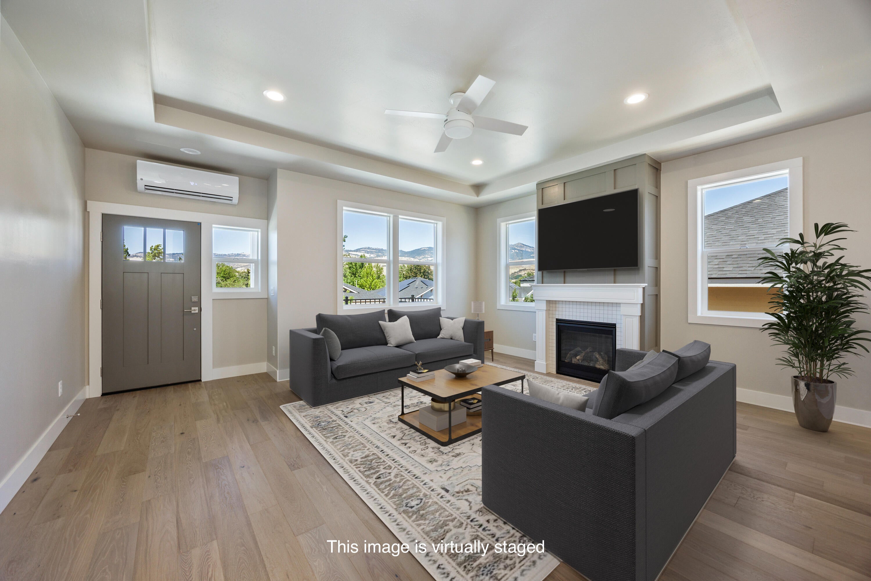 364 Randy Street Ashland, OR 97520 - Photo 2 of 46 Virtually Staged Living Area