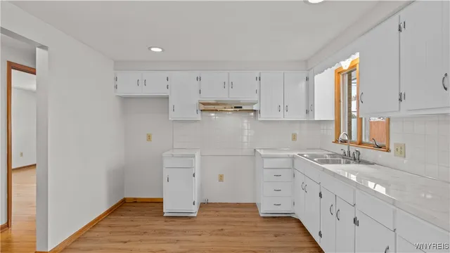 $249,500 | 59 Cresthaven Drive, West Seneca, NY 14224