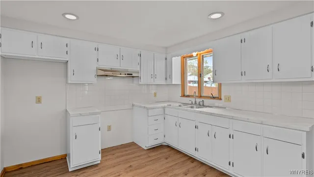 $249,500 | 59 Cresthaven Drive, West Seneca, NY 14224