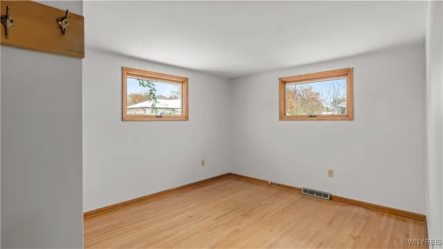 $249,500 | 59 Cresthaven Drive, West Seneca, NY 14224