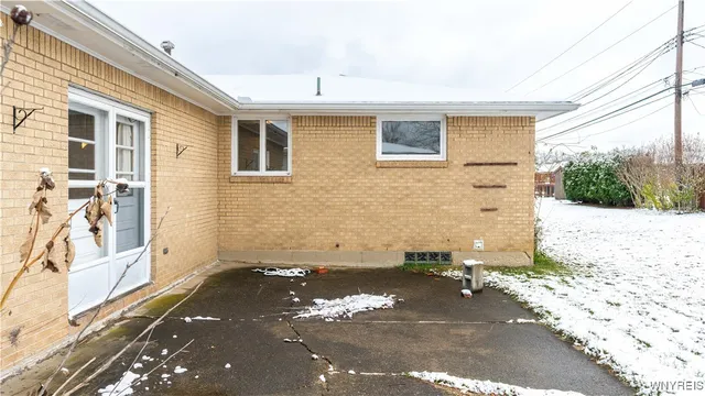 $249,500 | 59 Cresthaven Drive, West Seneca, NY 14224