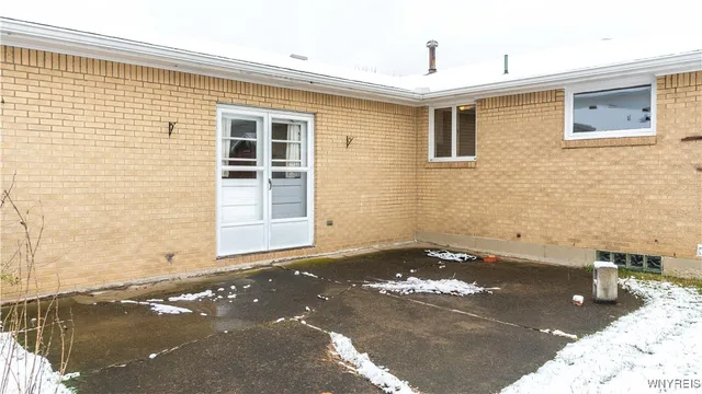 $249,500 | 59 Cresthaven Drive, West Seneca, NY 14224