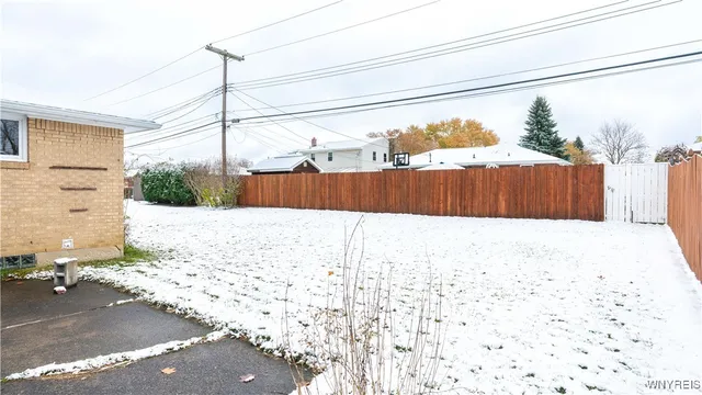 $249,500 | 59 Cresthaven Drive, West Seneca, NY 14224