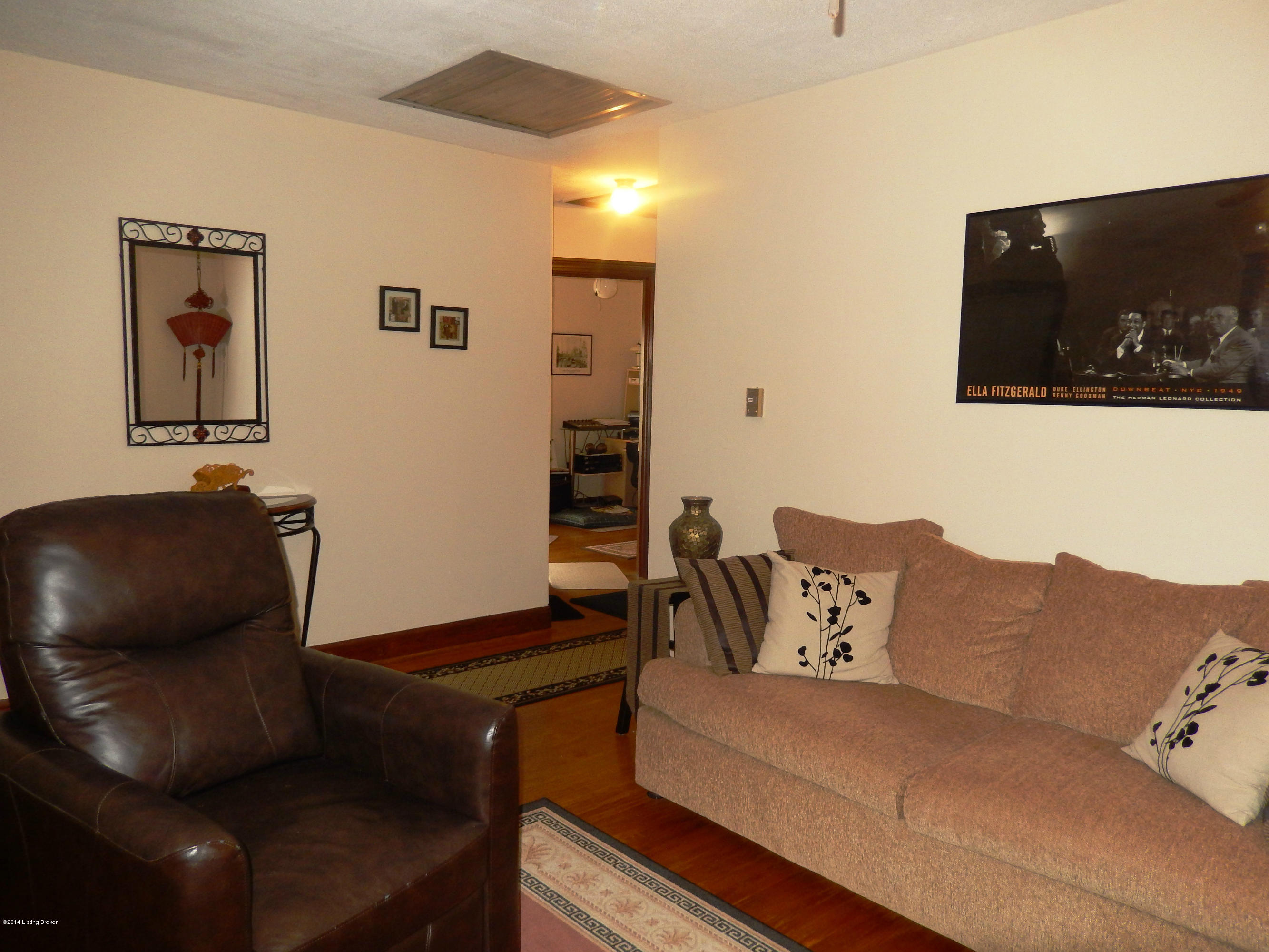 5122 Reed Avenue Louisville, KY 40214 - Photo 10 of 28 DSCN8662