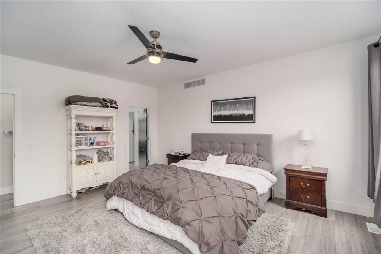 345 W Avenue Three Rivers, MI 49093 - Photo 12 of 31