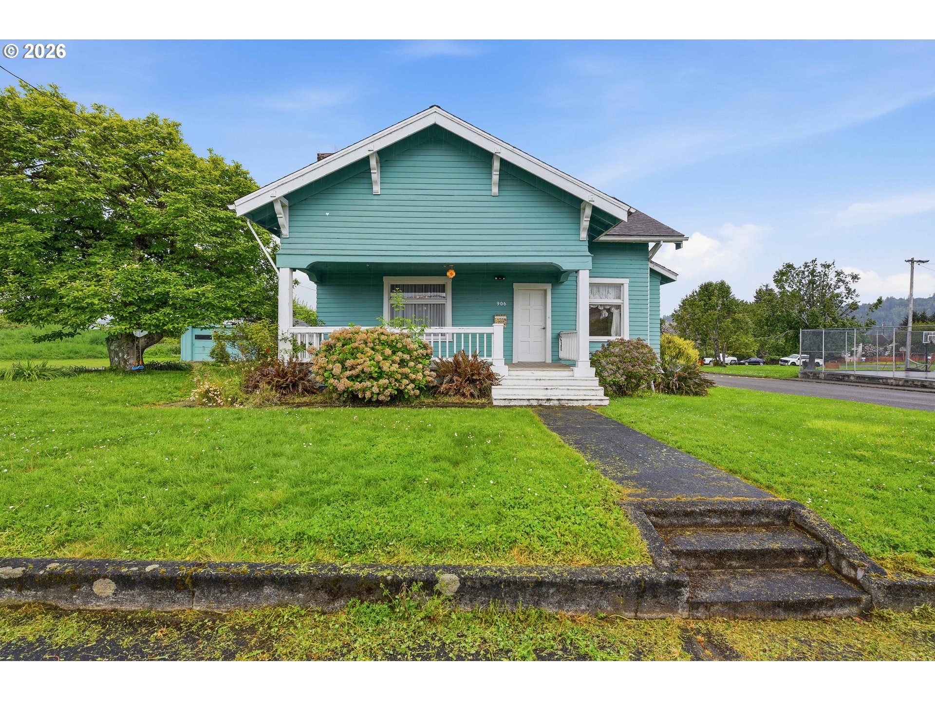 906 C Street Myrtle Point, OR 97458 - Photo 2 of 48