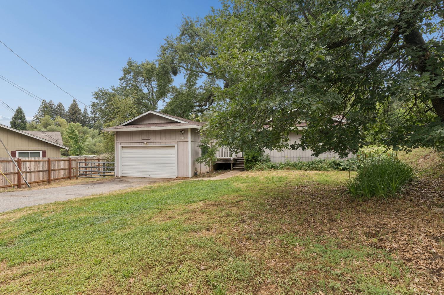 11183 Sunset Way Grass Valley, CA 95949 - Photo 4 of 49