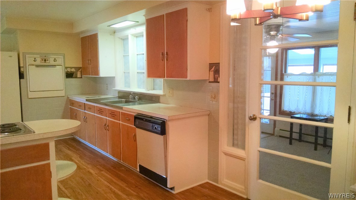 4109 Beach Ridge Road Pendleton, NY 14120 - Photo 18 of 25