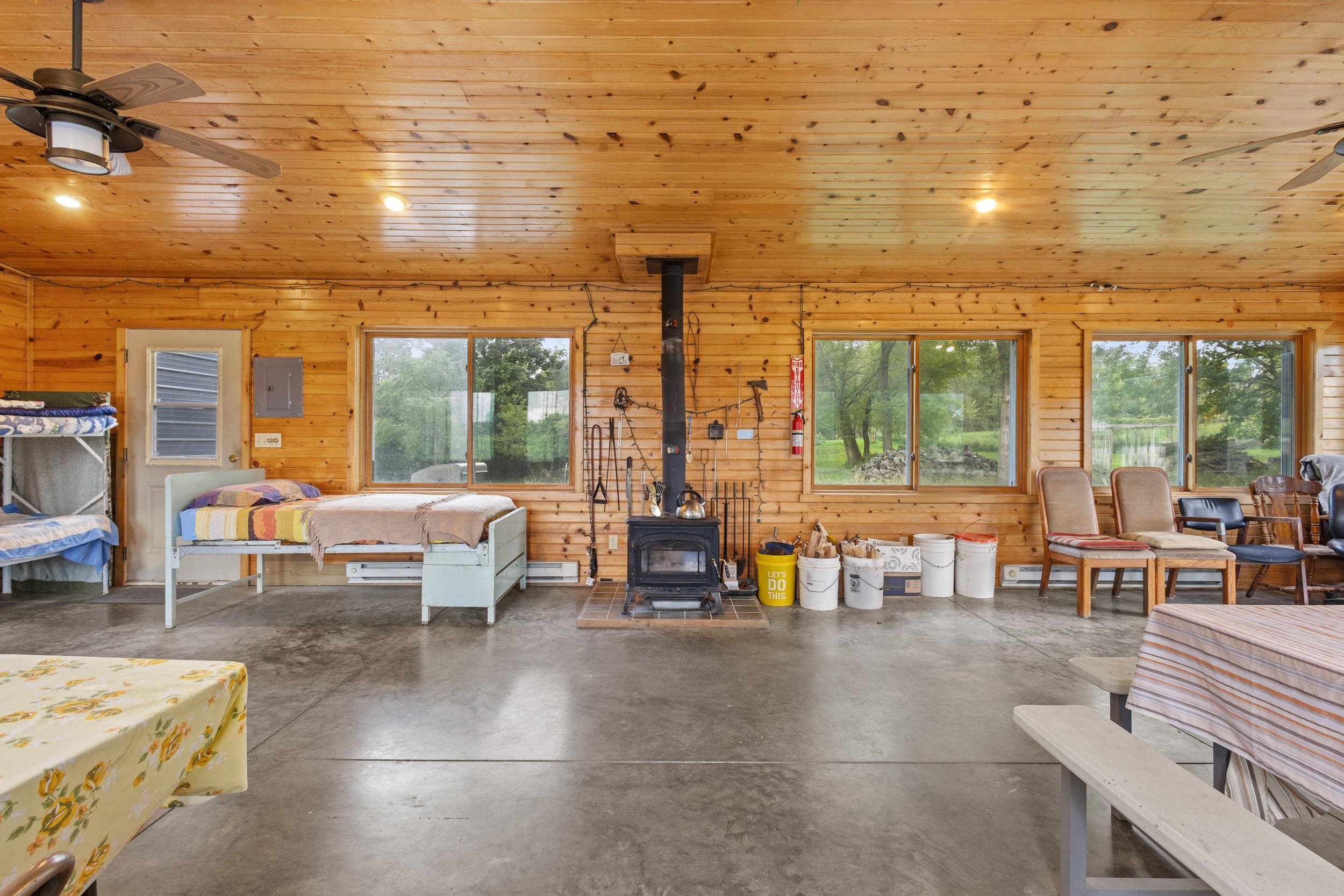 N9529 Monthey Road Pardeeville, WI 53954 - Photo 8 of 90 Gallery Image 8