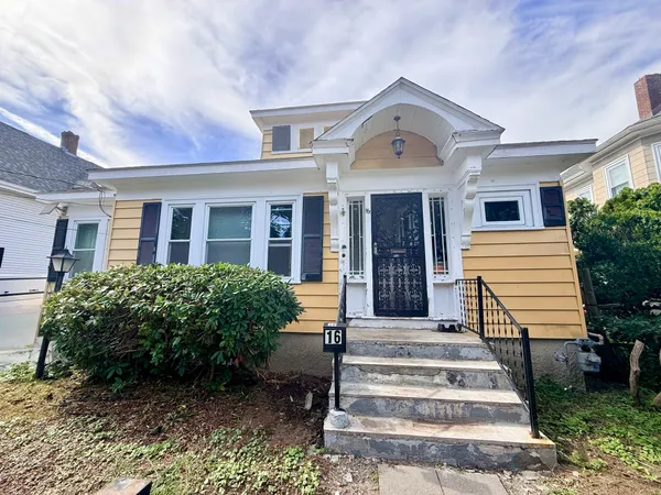 $1,850 | 16 Shaw Street, Attleboro, MA 02703