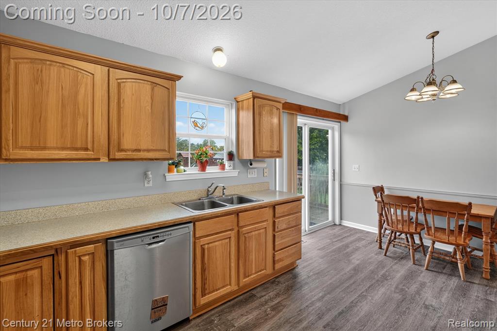 12041 East Coldwater Road Columbiaville, MI 48421 - Photo 11 of 52 Gallery Image 11