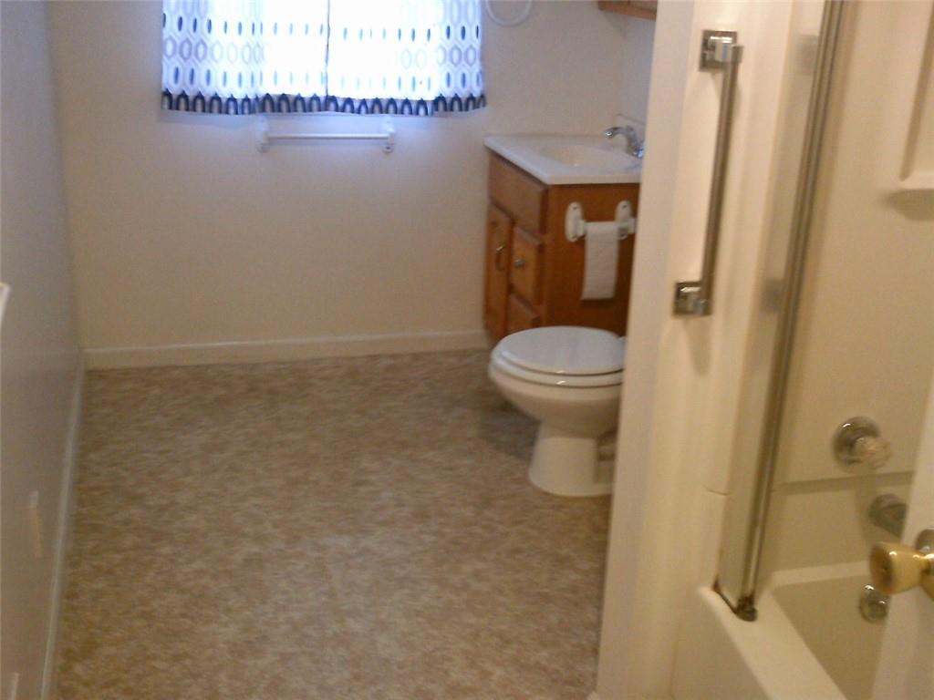 1816 Rombold Road Hermitage, PA 16148 - Photo 4 of 12