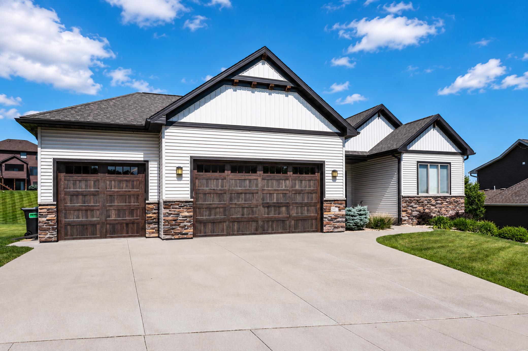 1936 Kerry Drive Northeast Rochester, MN 55906 - Photo 4 of 47