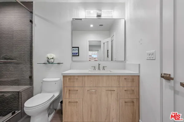 $11,500 | 12849 Tiara Street, North Hollywood, CA 91607