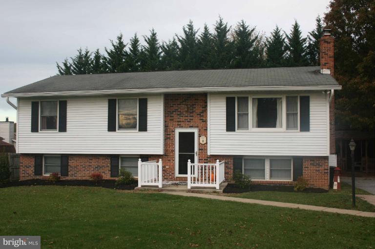 164 Sullivan Road Westminster, MD 21157 - Photo 1 of 27 Exterior (Front)