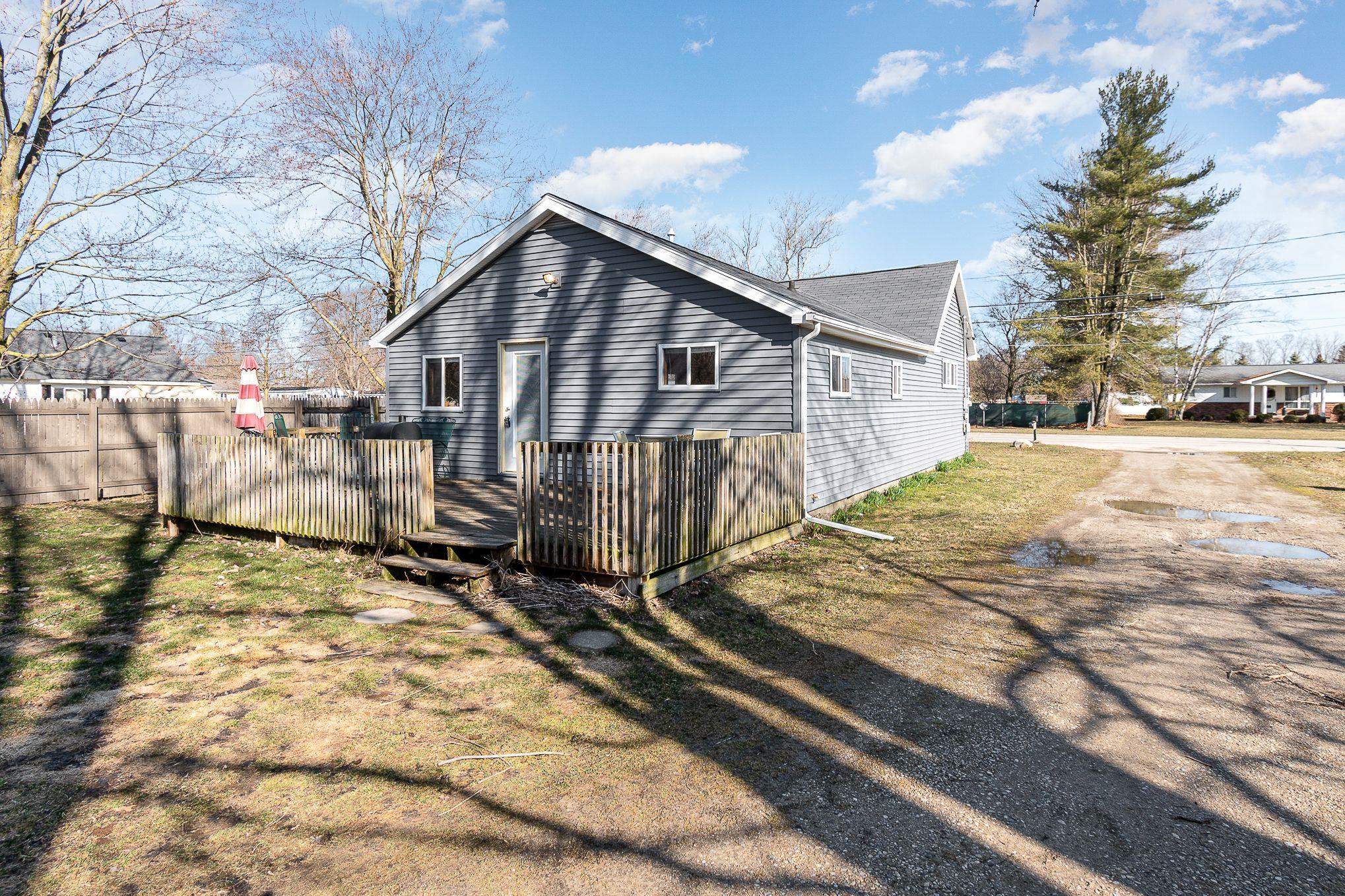 8636 East Monroe Road Wheeler, MI 48662 - Photo 14 of 14