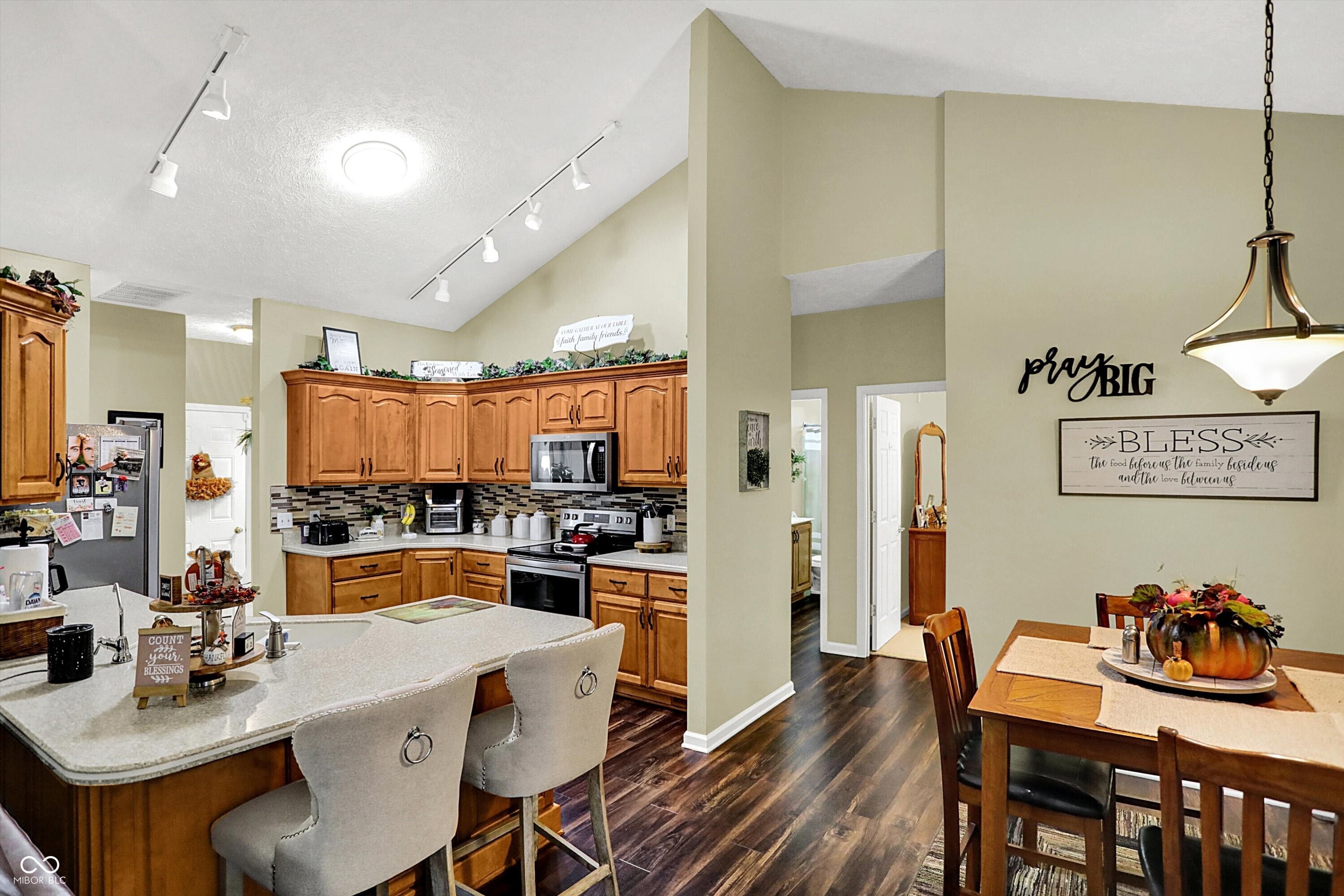 1502 Sutton Street Alexandria, IN 46001 - Photo 15 of 59