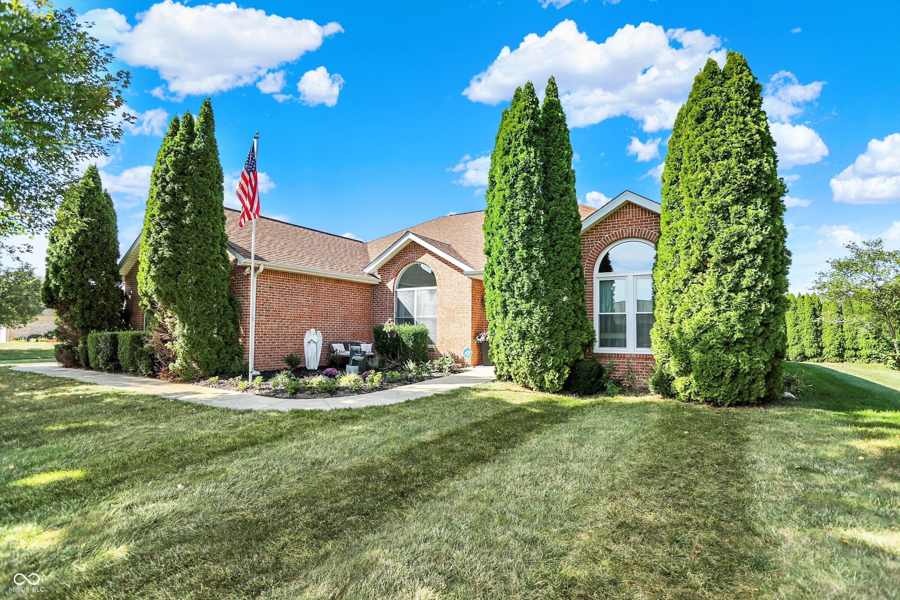 1502 Sutton Street Alexandria, IN 46001 - Photo 2 of 59