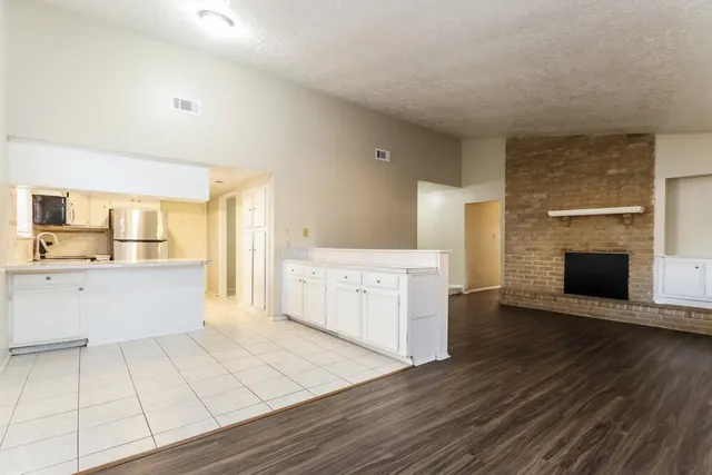 $1,655 | 8419 Old Meadow Lane, Houston, TX 77064